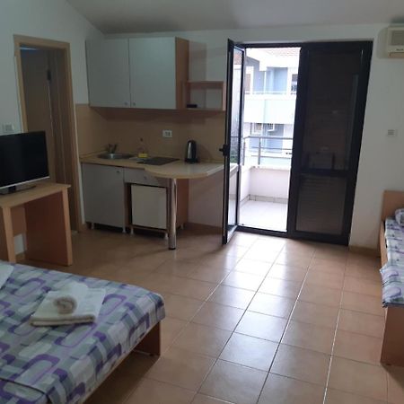 Apartments Mare Budva Eksteriør billede