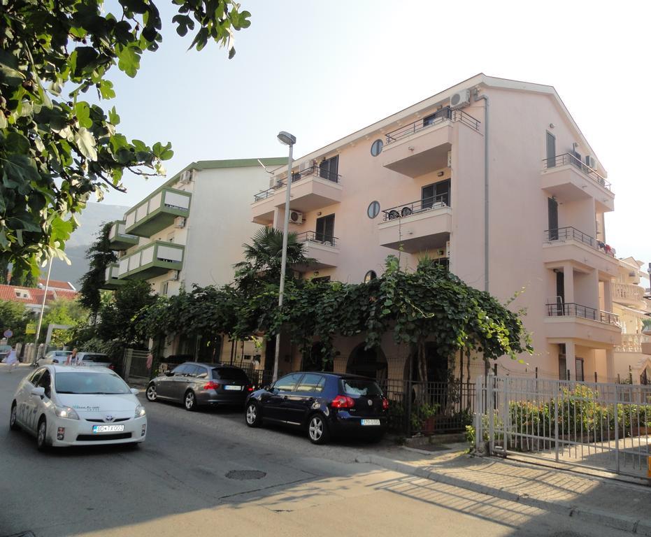 Apartments Mare Budva Eksteriør billede