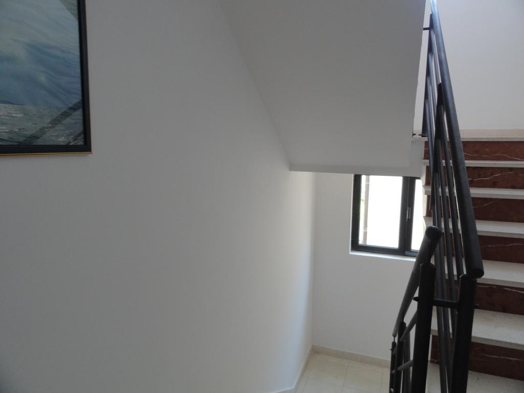 Apartments Mare Budva Eksteriør billede