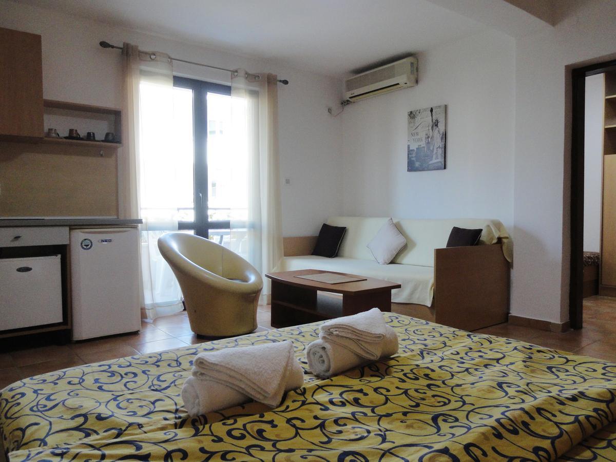 Apartments Mare Budva Værelse billede