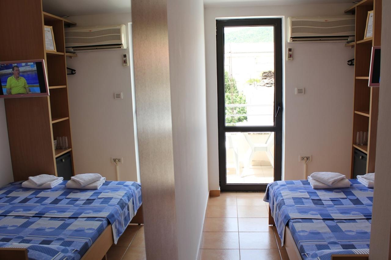 Apartments Mare Budva Værelse billede
