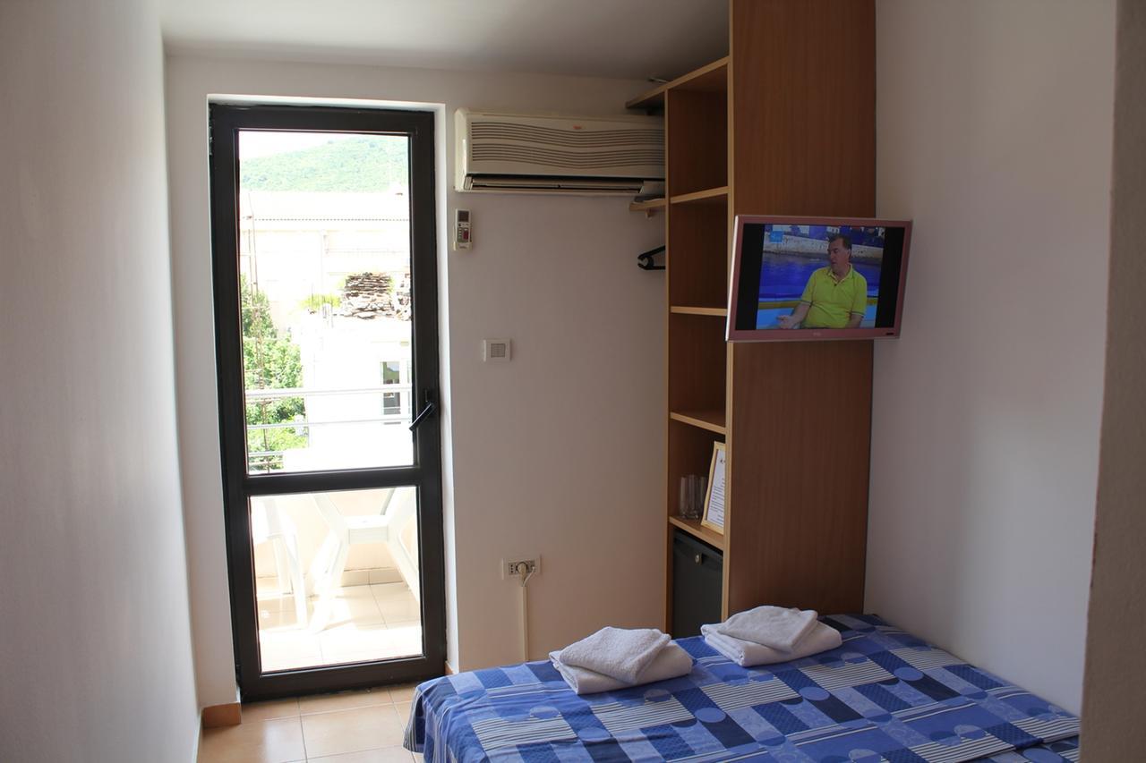 Apartments Mare Budva Værelse billede