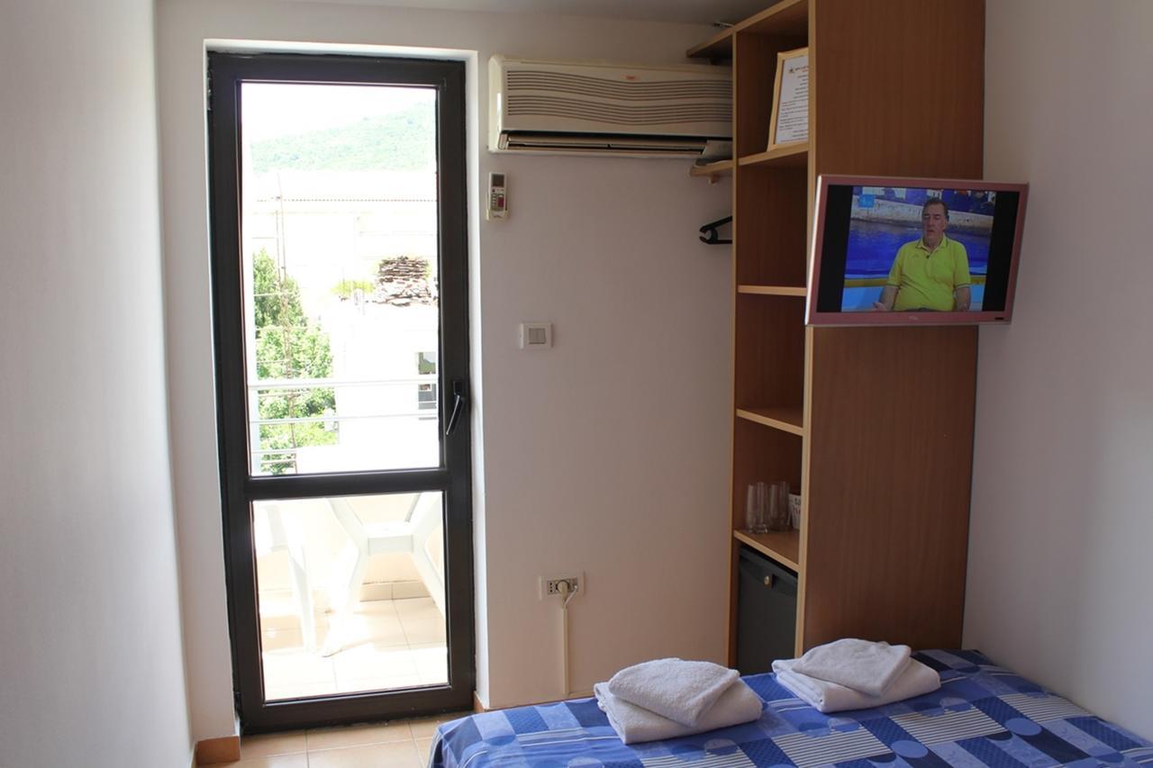 Apartments Mare Budva Værelse billede
