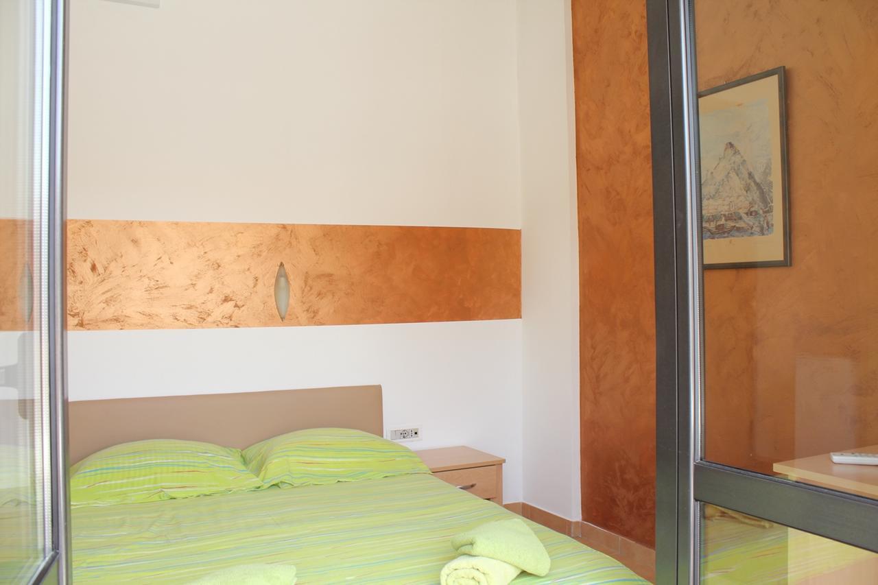 Apartments Mare Budva Værelse billede