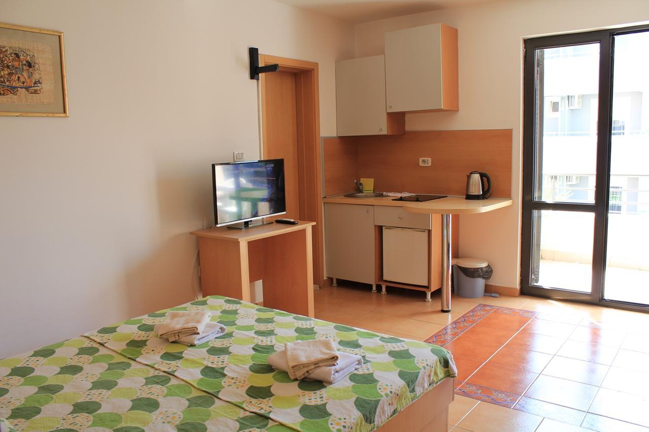 Apartments Mare Budva Værelse billede